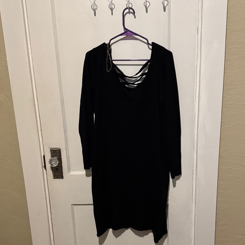 Chic Long Sleeve Black Dress